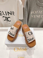 CHLOE WOODY WEDGE WITH BOX