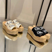 CHLOE WOODY WEDGE WITH BOX