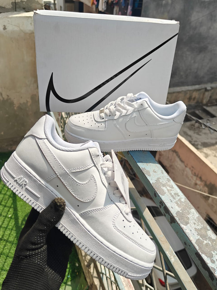 Nike Airforce Triple white