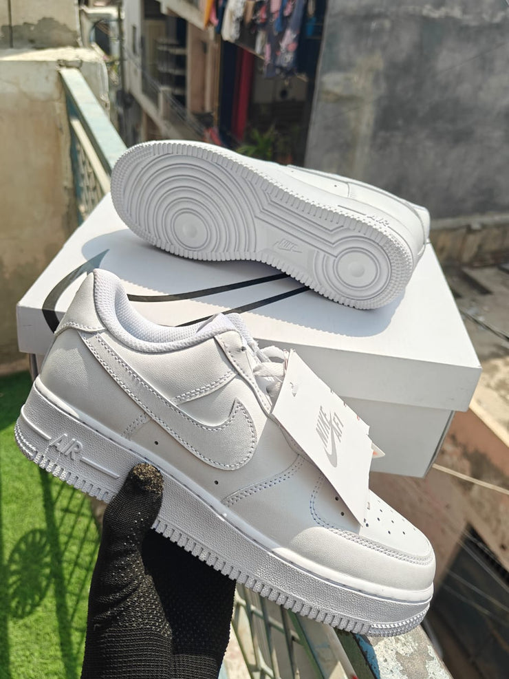 Nike Airforce Triple white