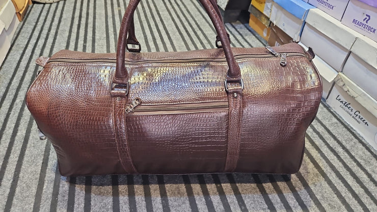 100% Genuine Leather Duffle bags by GlamourlyIndia