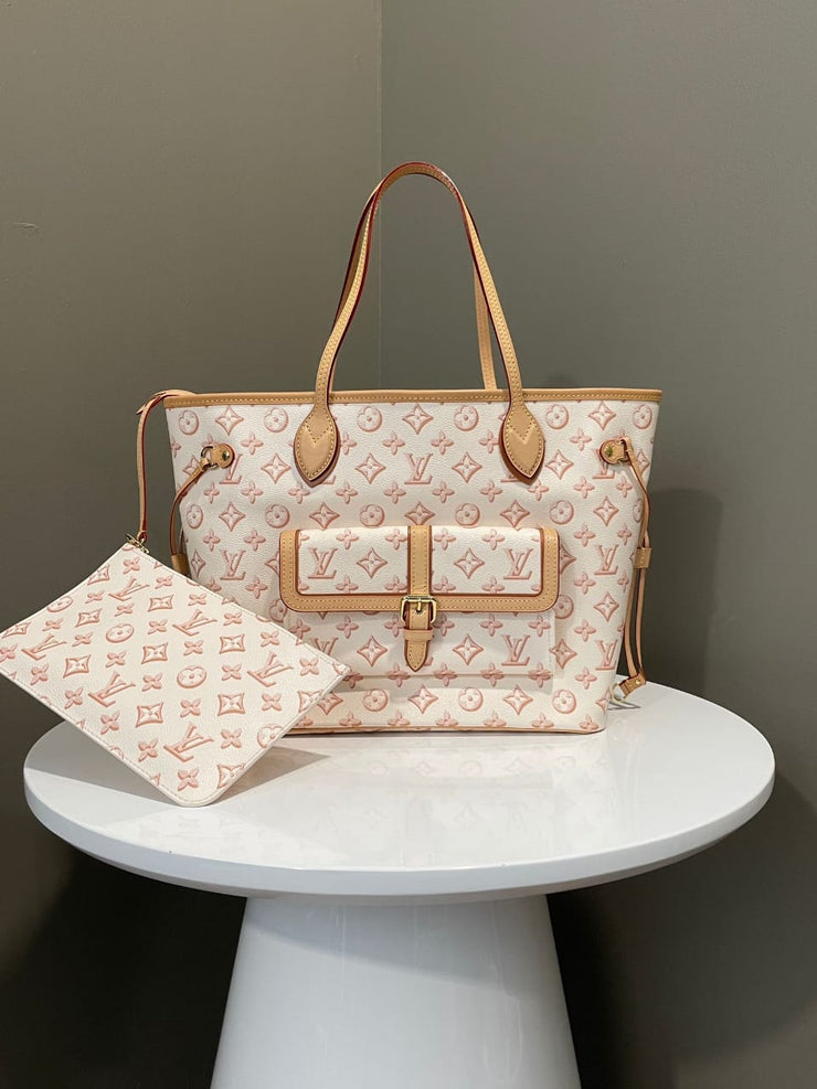 Latest LV Neverfull Tote Bag In Stock
