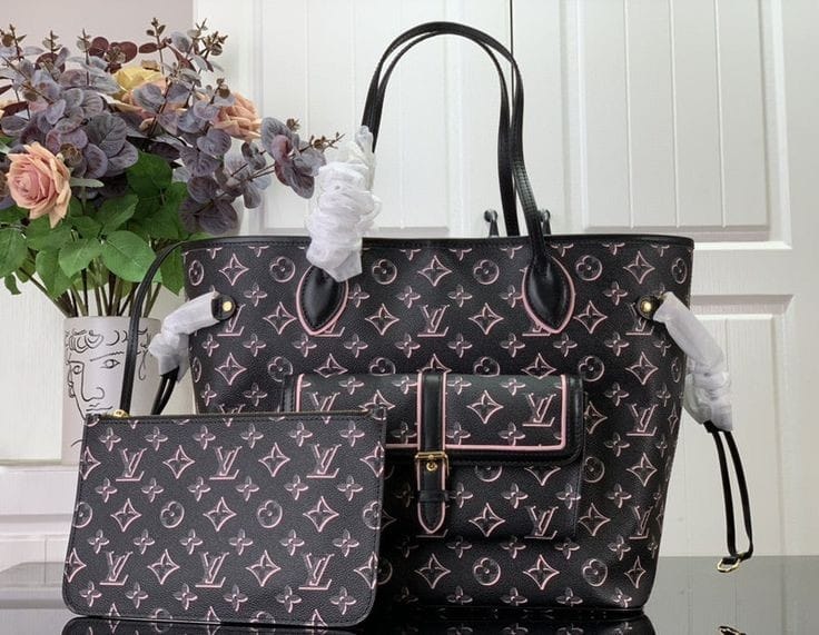 Latest LV Neverfull Tote Bag In Stock