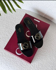 GUCCI FLATS SLIP-ONS