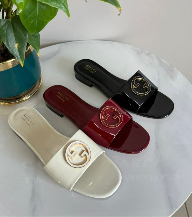 GUCCI FLATS SLIP-ONS