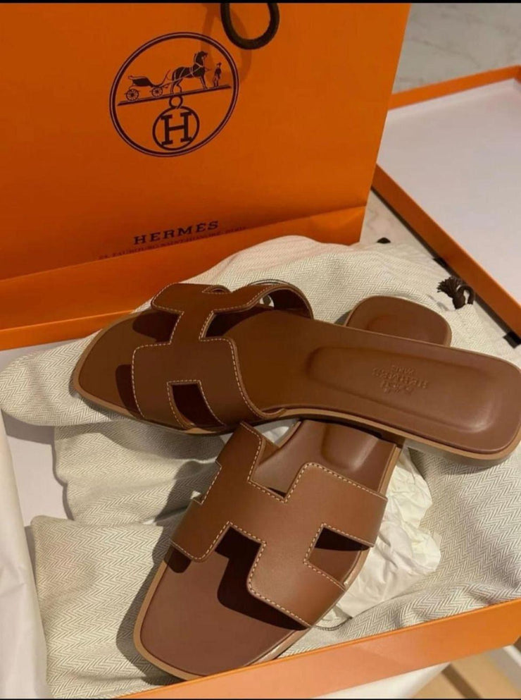 Hermes Oran Flats