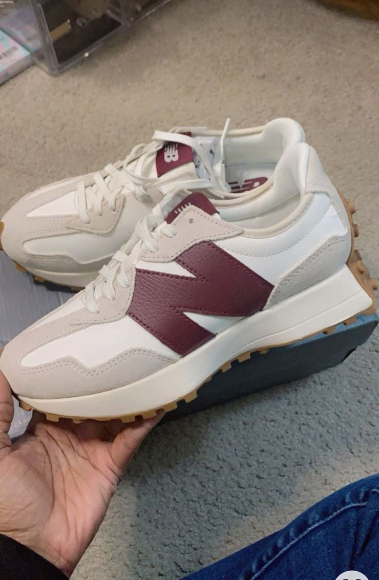 New Balance 327 Moonbeam Maroon❤️