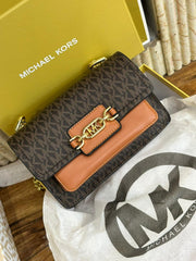 MICHAEL KORS LEATHER BAG