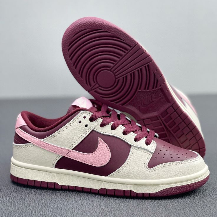 Nike Men's Dunk Low Retro PRM Valentine's Day
