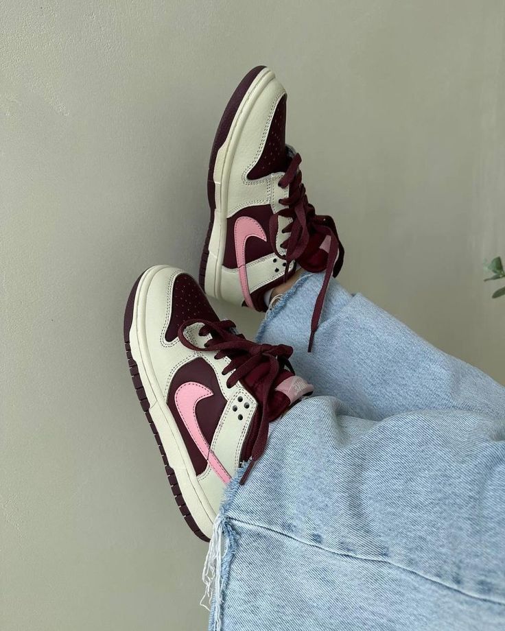 Nike Men's Dunk Low Retro PRM Valentine's Day