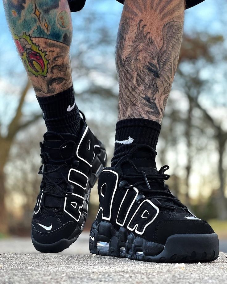 Nike Air More Uptempo black