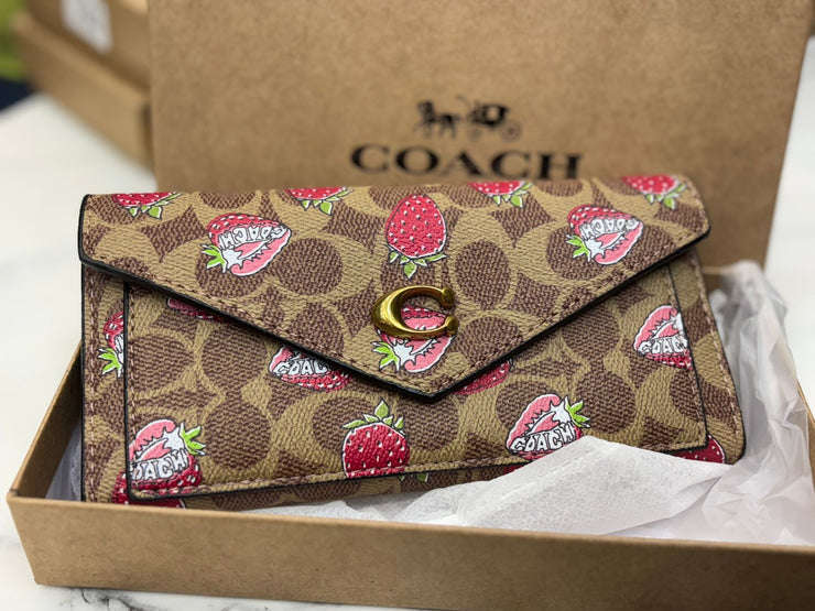COACH FLAP STRAWBERRY 🍓 THREE FOLD LONG WALLET