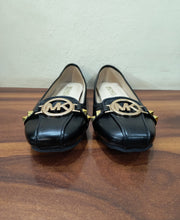 MK Bellarinas