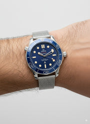 Round Omega Seamaster Wrist Watch