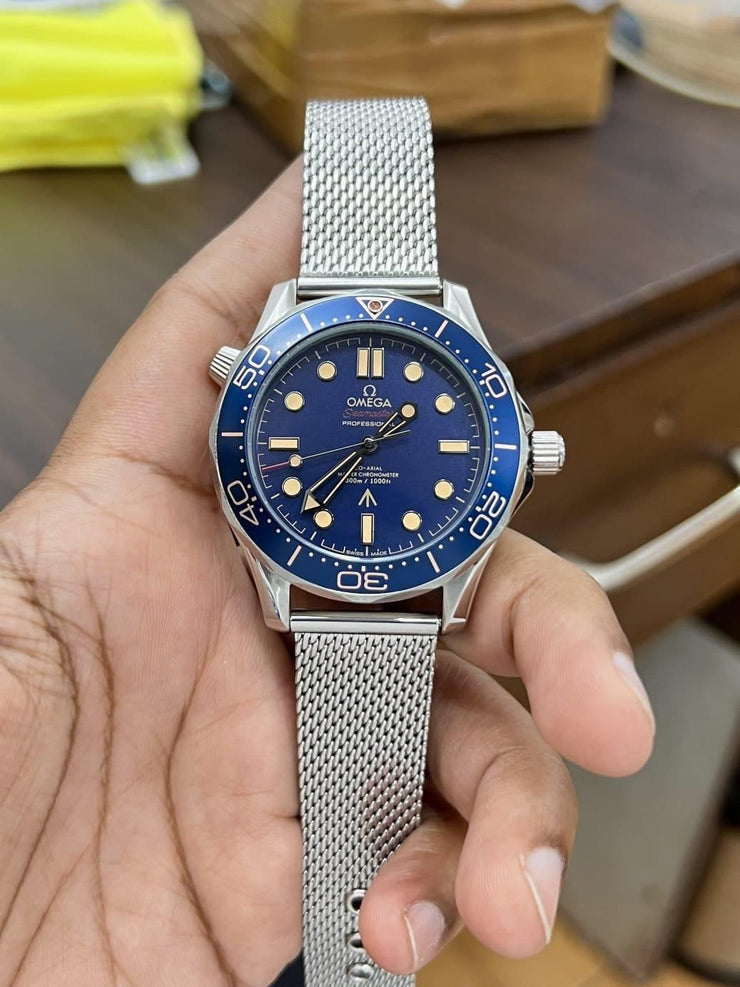 Round Omega Seamaster Wrist Watch