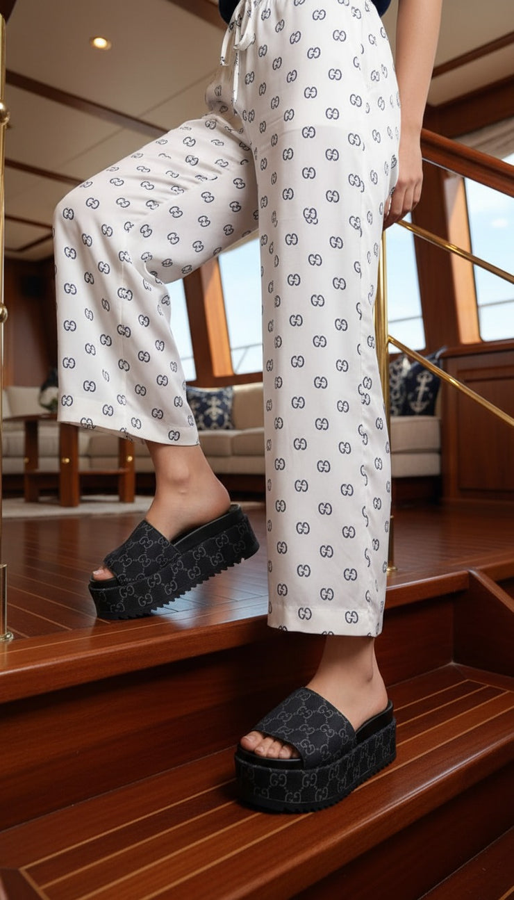 Gucci-Inspired Black Slides with GG Logo Strap