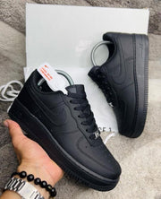 Nike airforce 1 black