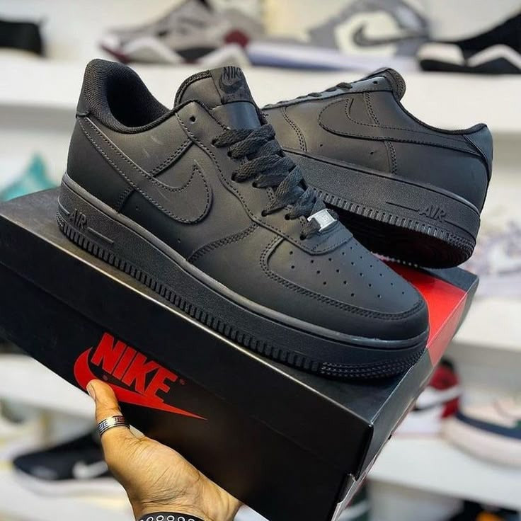 Nike airforce 1 black