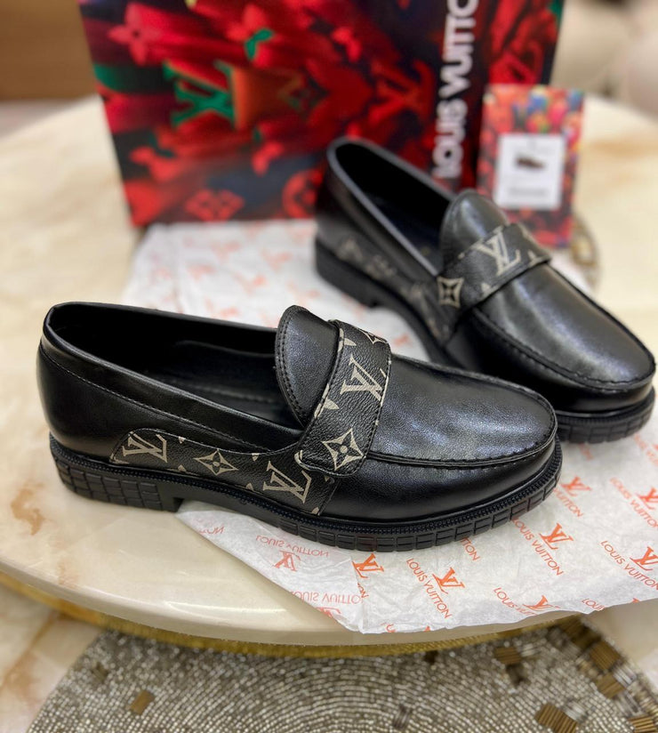 LOUIS VUITTON Loafers